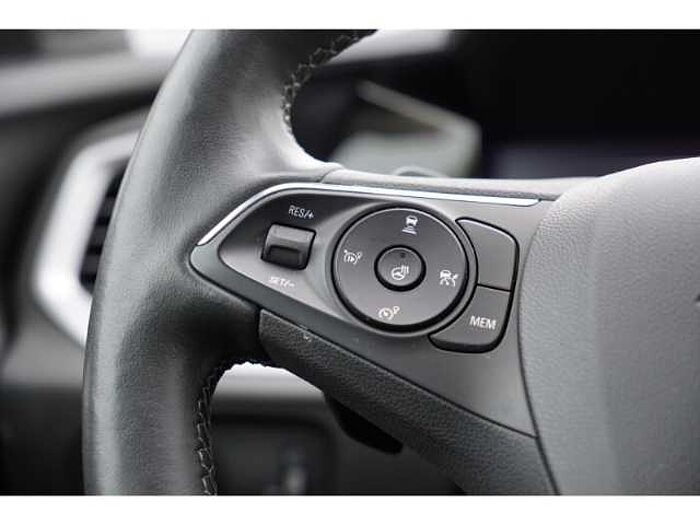 Opel Grandland Ultimate 300PS Plug-In+Leder+AHK+Navi+ACC+Sitzhzg