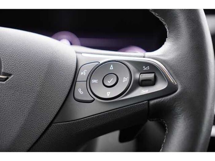 Opel Grandland Ultimate 300PS Plug-In+Leder+AHK+Navi+ACC+Sitzhzg