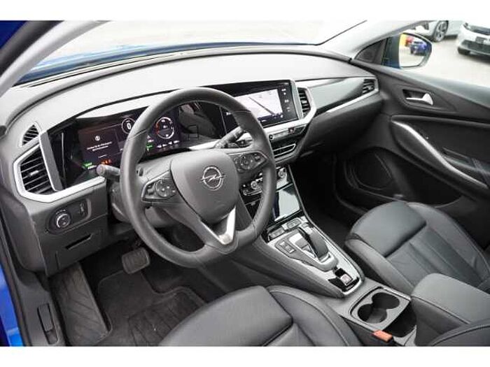 Opel Grandland Ultimate 300PS Plug-In+Leder+AHK+Navi+ACC+Sitzhzg