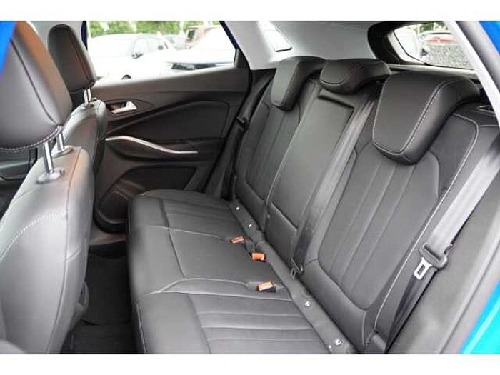 Opel Grandland Ultimate 300PS Plug-In+Leder+AHK+Navi+ACC+Sitzhzg