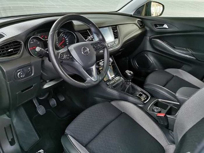 Opel Grandland X INNOVATION +Navi+Sitzheiz. -hinten+elektr. -Heckkl.