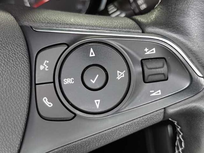 Opel Grandland X INNOVATION +Navi+Sitzheiz. -hinten+elektr. -Heckkl.