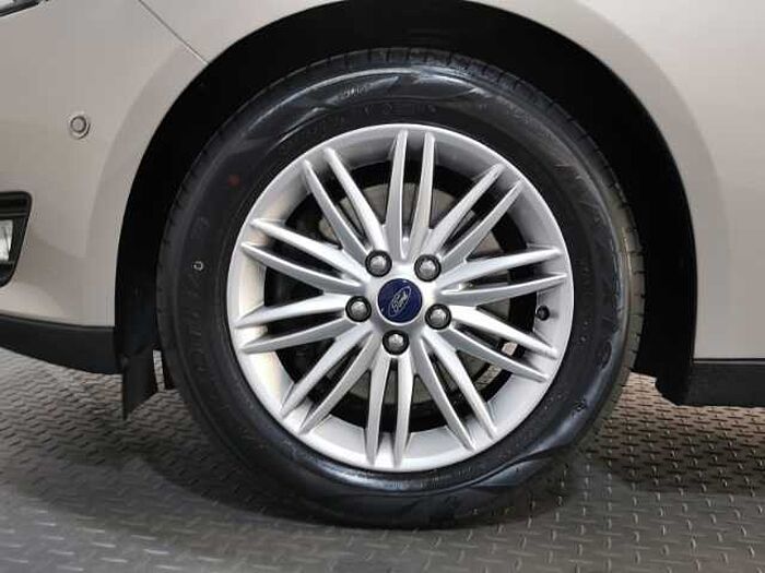 Ford Focus Cool & Connect +Sitz-&-Lenkradheiz. +Active Park Assist
