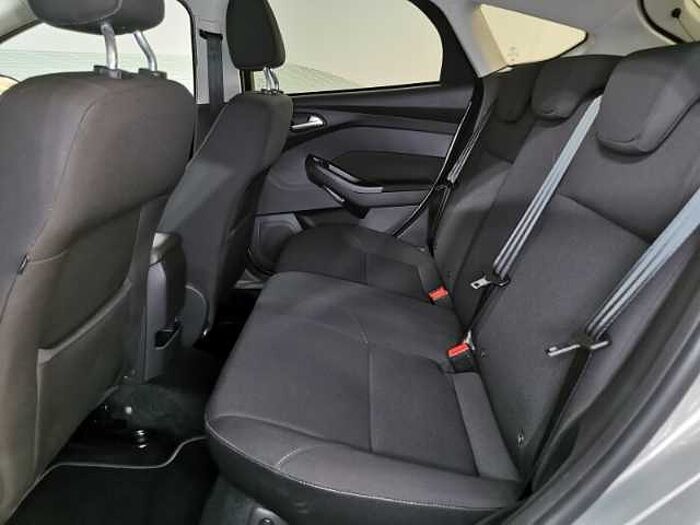 Ford Focus Cool & Connect +Sitz-&-Lenkradheiz. +Active Park Assist