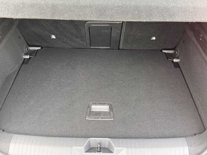 Opel Astra Ultimate Autom. +Leder+Pano. +Rückfahrkam. +PDC+LED+Navi