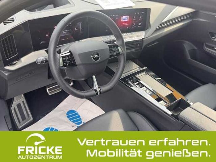 Opel Astra Ultimate Autom. +Leder+Pano. +Rückfahrkam. +PDC+LED+Navi