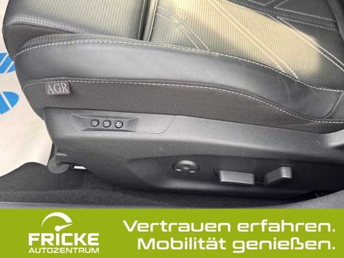 Opel Astra Ultimate Autom. +Leder+Pano. +Rückfahrkam. +PDC+LED+Navi