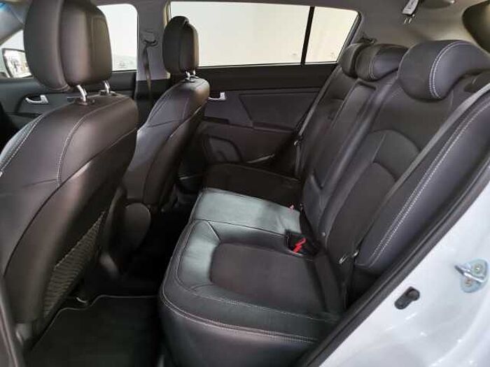 Kia Sportage Spirit 2WD 2.0 GDI Navi Kamera AHK