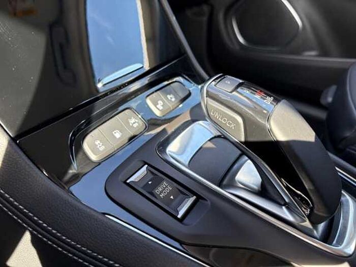 Opel Grandland Elegance Plug-in-Hybrid 4 AWD+Leder+Kamera