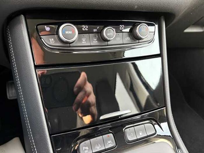 Opel Grandland Ultimate Plug-in-Hybrid +360-Grad-Kam. +Leder+LED+Sitzklima. +NAVI