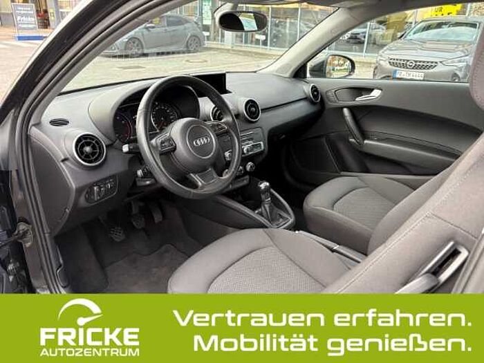 Audi A1 Navi+PDC++Sitzheiz.+DAB+Bluetooth+Tempomat