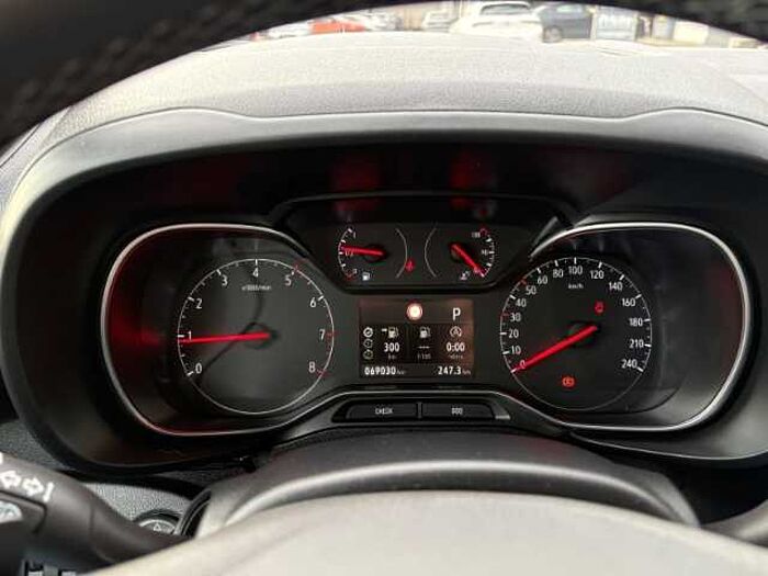 Opel Combo Life 1.2 Automatik INNOVATION+Navi+Kamera+Panorama+HeadUp