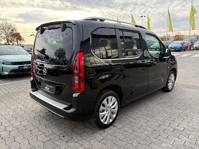 Opel Combo Life 1.2 Automatik INNOVATION+Navi+Kamera+Panorama+HeadUp