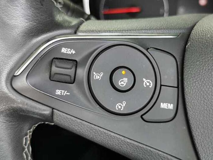 Opel Crossland Ultimate +Autom.+Navi+Head-Up+Alcantara+Panoramad.