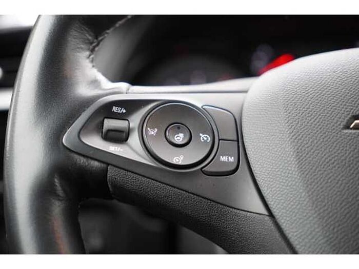 Opel Corsa LED+Sitz.-&Lenkradheiz.+Navi+AppleCarpl.+DAB