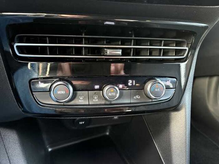 Opel Mokka Ultimate+Leder+Massagesitz+SitzHzg+Kamera+Navi
